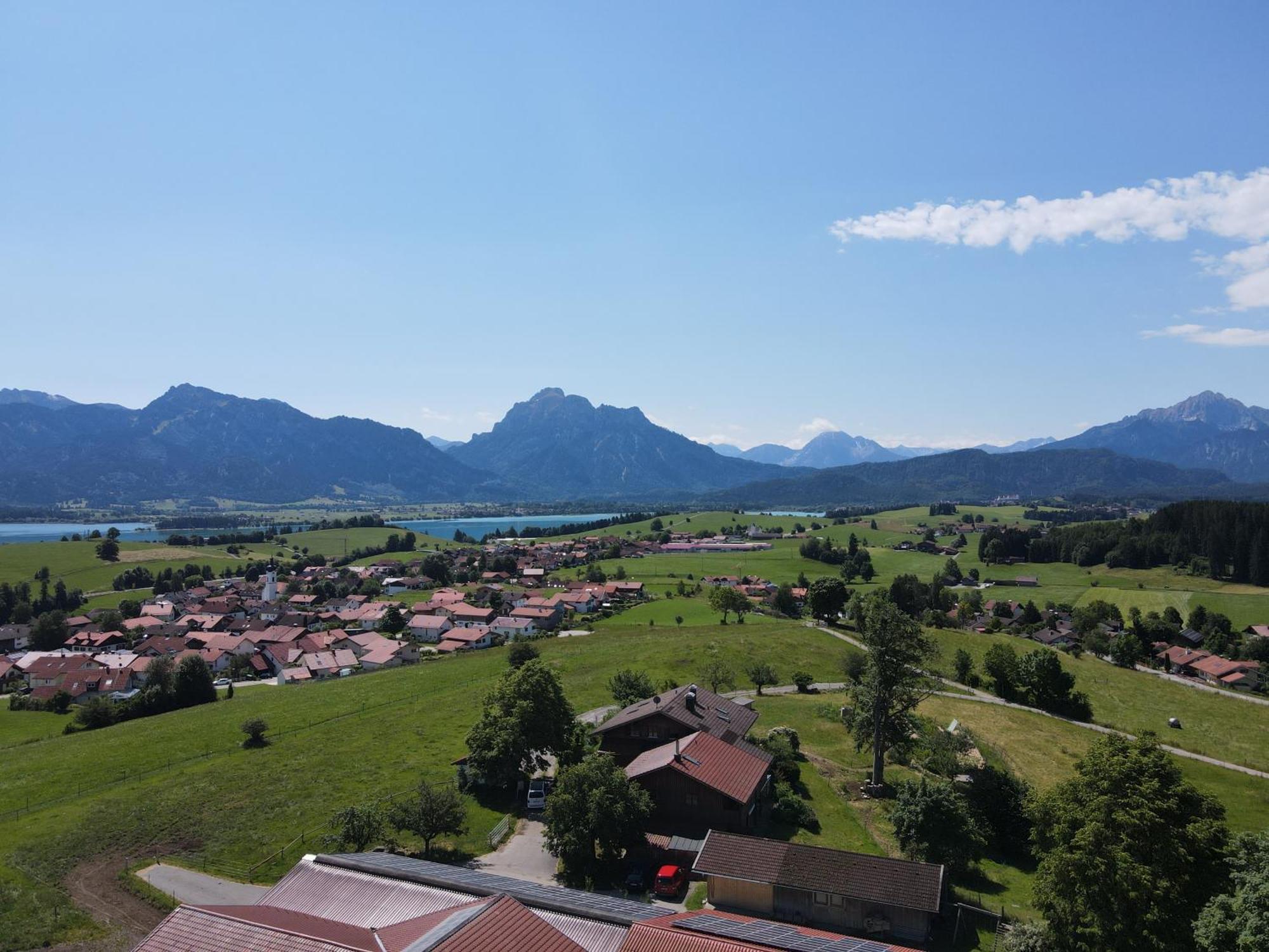 Chalet - Ferienwohnungen - Biohof Stoeger - Panoramasuedbalkon - Grandiose Aussicht Auf See, Berge Und Schloss Neuschwanstein Rieden Exteriér fotografie